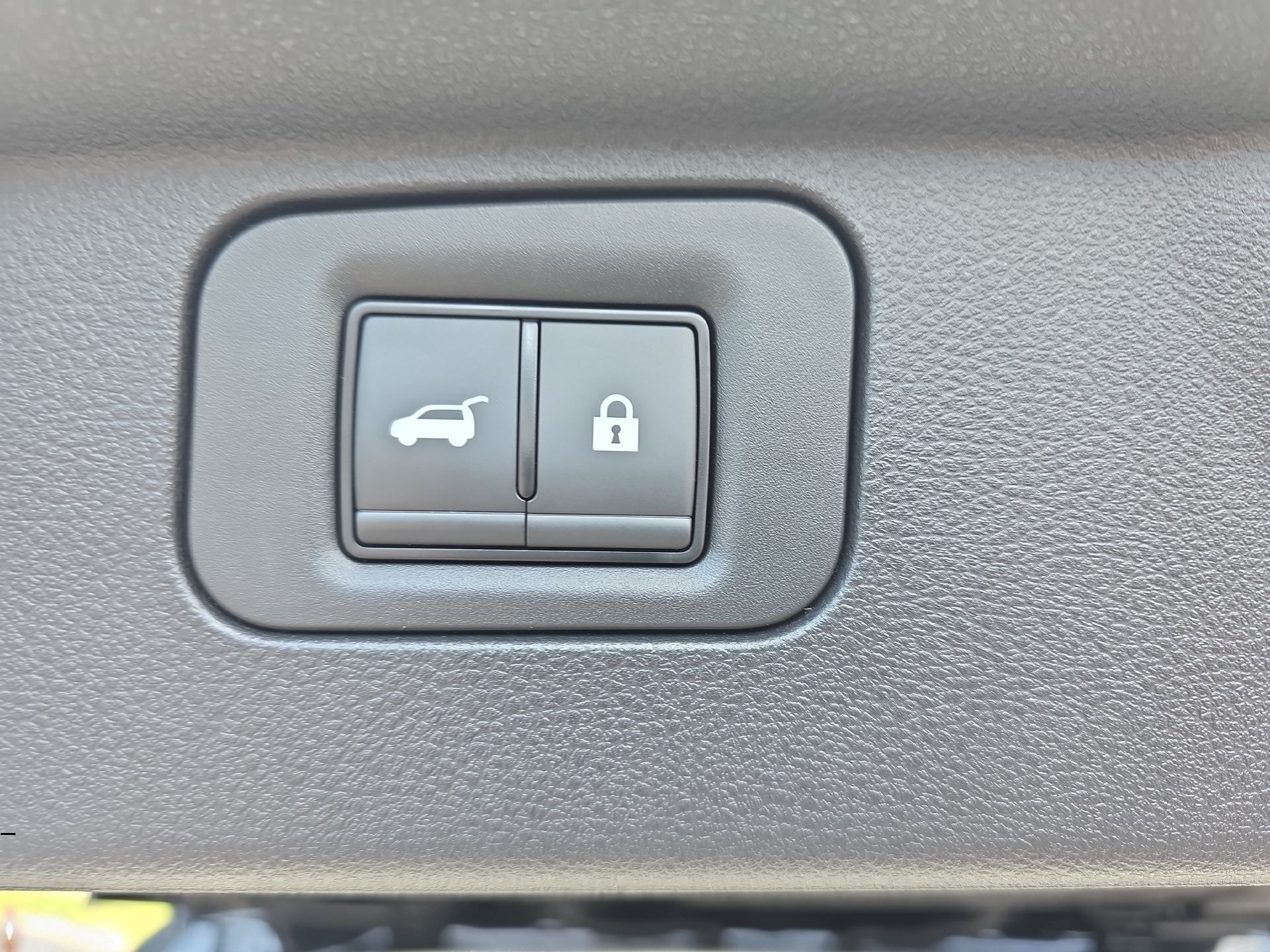Used 2025 Nissan Armada PRO-4X AWD/4WD image 13