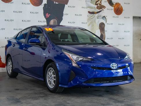 Used 2016 Toyota Prius Two image 18
