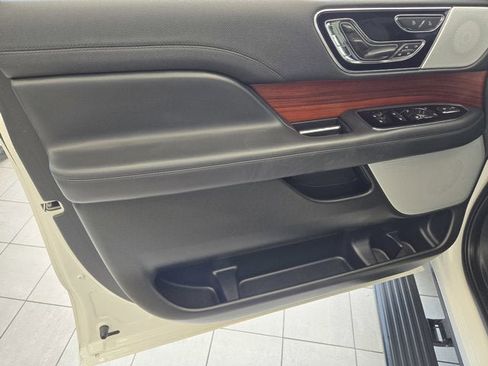 Used 2024 Lincoln Navigator L Reserve w/ Equipment Group 201A image 21