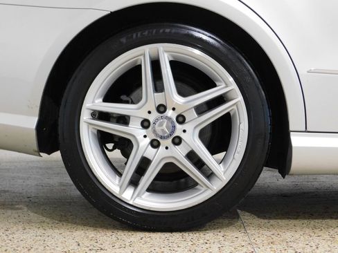 Used 2013 Mercedes-Benz E 350 4MATIC Sedan image 98