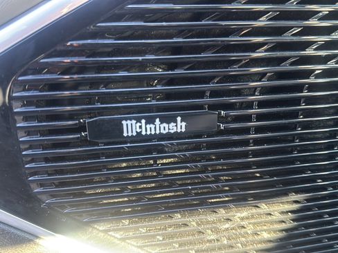 Used 2023 Jeep Wagoneer Series III w/ Premium Group I image 19