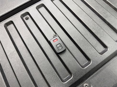 Used 2023 Toyota Tacoma 4x4 Double Cab image 81