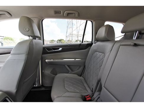 Used 2024 Volkswagen Atlas SEL Premium R-Line AWD/4WD image 12