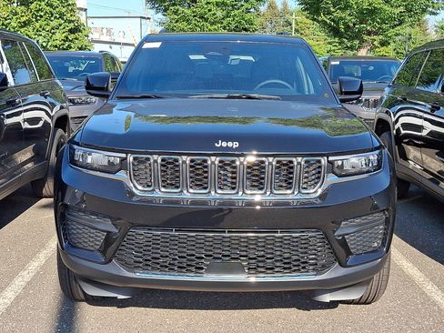 New 2025 Jeep Grand Cherokee Laredo X w/ Luxury Tech Group I image 2