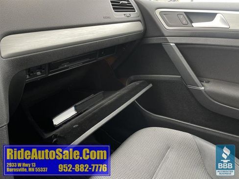 Used 2016 Volkswagen Golf S FWD image 34