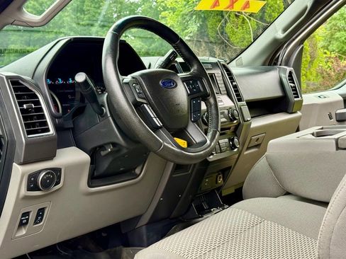 Used 2016 Ford F150 XLT w/ Equipment Group 301A Mid AWD/4WD image 5