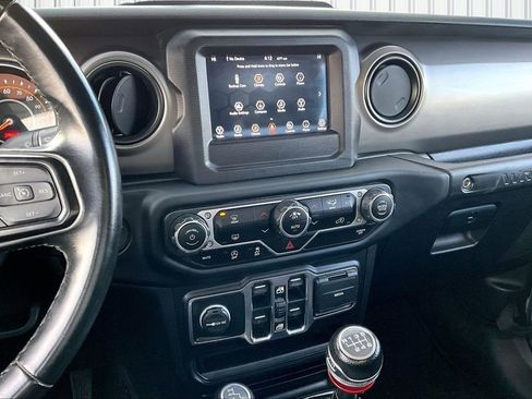 Used 2021 Jeep Wrangler Unlimited Sport w/ Technology Group AWD/4WD image 9