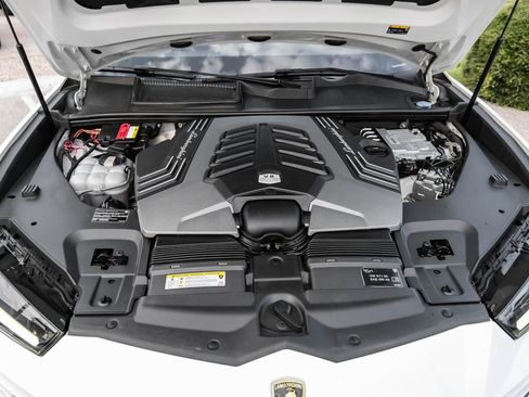 Used 2022 Lamborghini Urus image 60