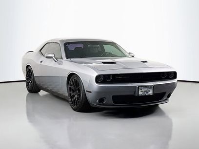 Used 2016 Dodge Challenger SXT