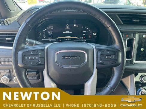 Used 2022 GMC Yukon XL Denali w/ Max Trailering Package AWD/4WD image 9
