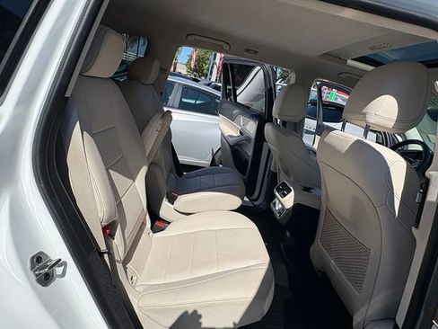 Used 2021 Mercedes-Benz GLS 450 4MATIC image 22