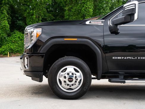 Used 2021 GMC Sierra 3500 Denali w/ Denali Ultimate Package AWD/4WD image 3