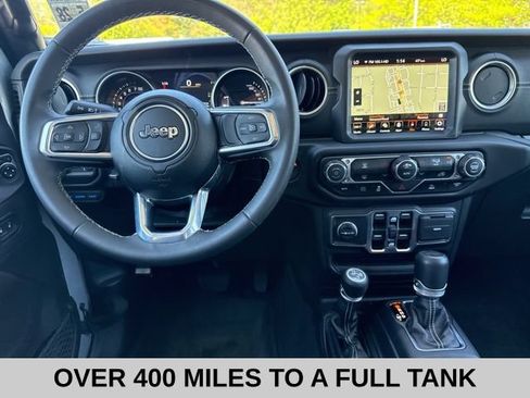Used 2023 Jeep Wrangler Unlimited Sahara AWD/4WD image 26