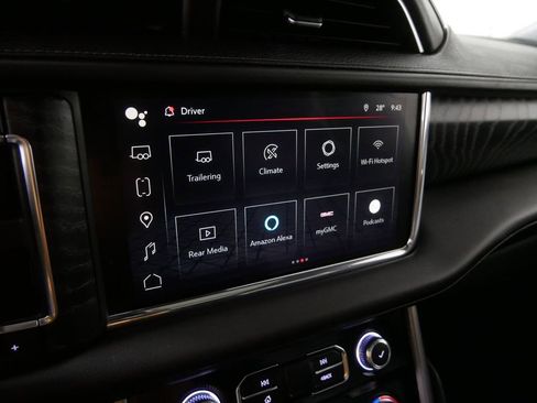 Used 2023 GMC Yukon XL Denali image 34