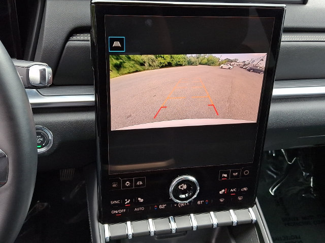 Used 2026 GMC Terrain Elevation w/ Elevation Premium Package FWD image 19