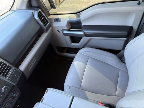 Used 2018 Ford F150 XLT AWD/4WD image 20