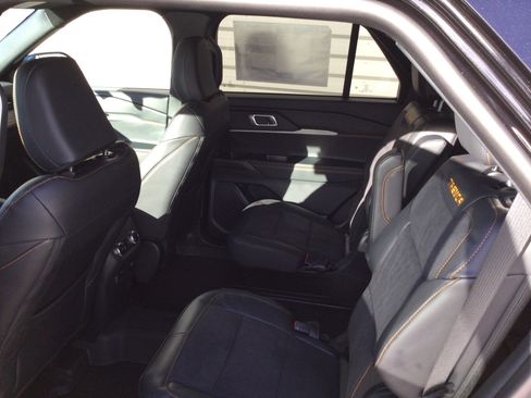 New 2026 Ford Explorer Tremor w/ Tremor Convenience Package image 6