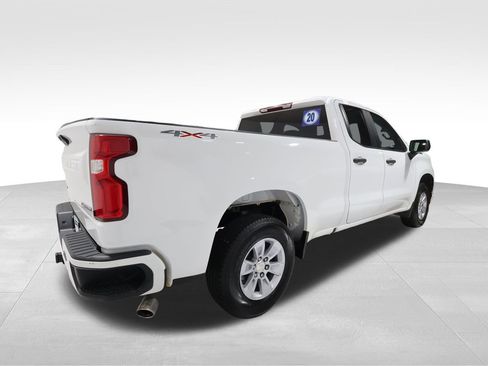 Used 2020 Chevrolet Silverado 1500 Custom w/ Custom Value Package image 3