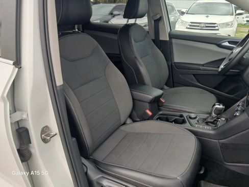 Used 2022 Volkswagen Taos SE AWD/4WD image 18