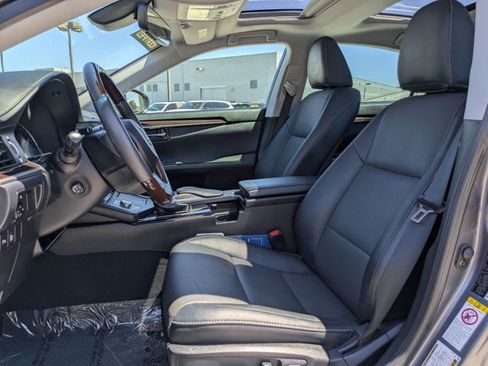 Used 2018 Lexus ES 350 w/ Navigation System Package FWD image 16