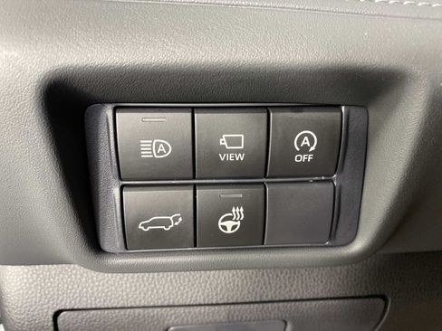 Used 2026 Toyota Highlander Platinum AWD/4WD image 25