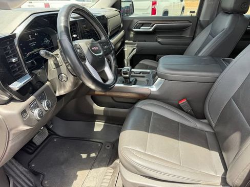 Used 2023 GMC Sierra 1500 SLT AWD/4WD image 11