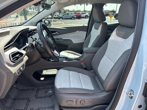 Used 2022 Chevrolet Bolt EUV Premier w/ Launch Edition FWD image 9