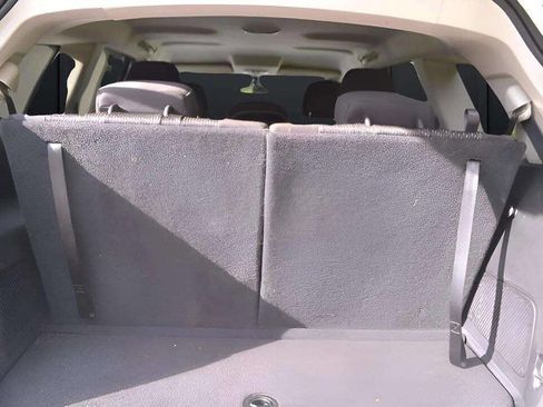 Used 2018 Dodge Journey SE image 20