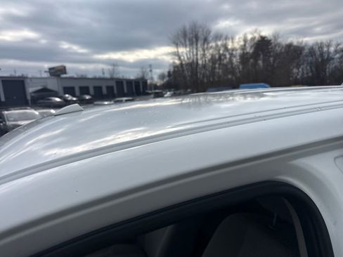 Used 2016 Nissan Frontier SV image 21