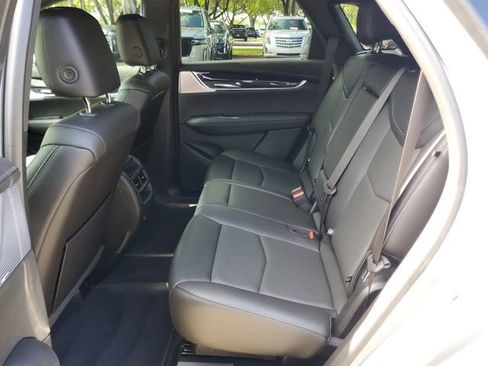 Certified 2023 Cadillac XT5 Premium Luxury w/ Technology Package FWD image 11