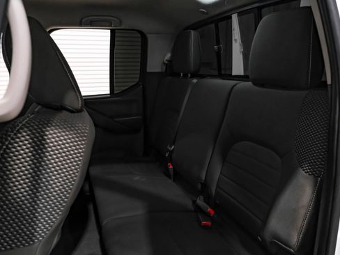 Used 2019 Nissan Frontier PRO-4X image 33