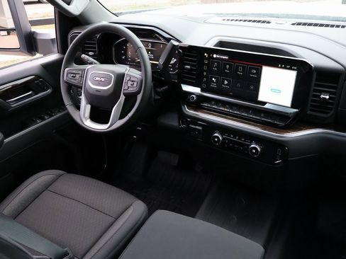 New 2026 GMC Sierra 2500 SLE image 12