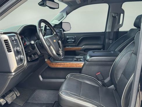 Used 2018 Chevrolet Silverado 1500 High Country AWD/4WD image 17