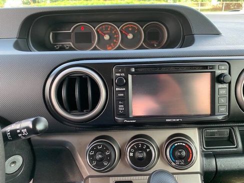 Used 2014 Scion xB Release Series 10.0 image 18