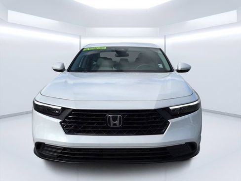 Used 2025 Honda Accord LX image 8