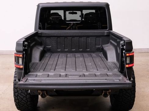 Used 2025 Jeep Gladiator Sport AWD/4WD image 46
