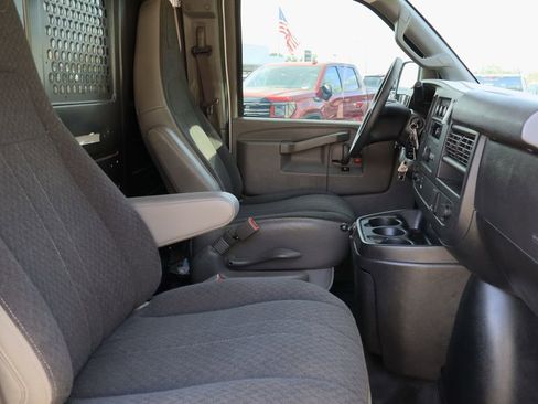 Used 2019 Chevrolet Express 2500 w/ Driver Convenience Package image 23