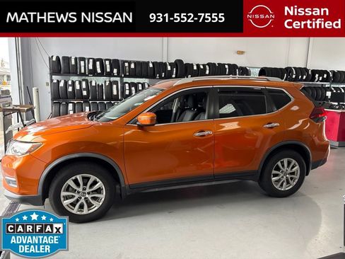 Certified 2020 Nissan Rogue SV FWD image 1