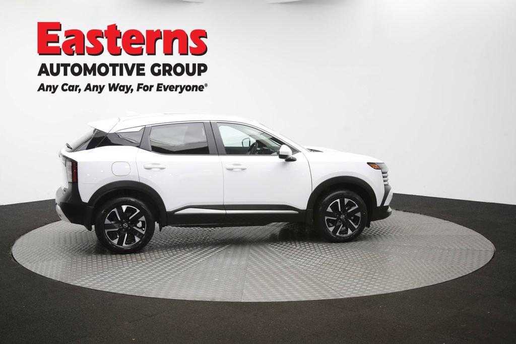 Used 2025 Nissan Kicks SV w/ SV Premium Package AWD/4WD image 47