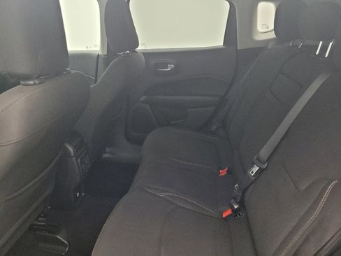 Used 2018 Jeep Compass Sport FWD image 18