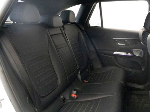 Used 2023 Mercedes-Benz GLC 300 4MATIC image 22