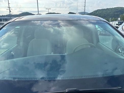 Used 2012 Toyota Sienna LE FWD image 15