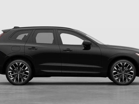 New 2026 Volvo XC60 B5 Plus w/ Protection Package Premier image 6