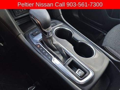 Used 2024 Chevrolet Equinox LT AWD/4WD image 38