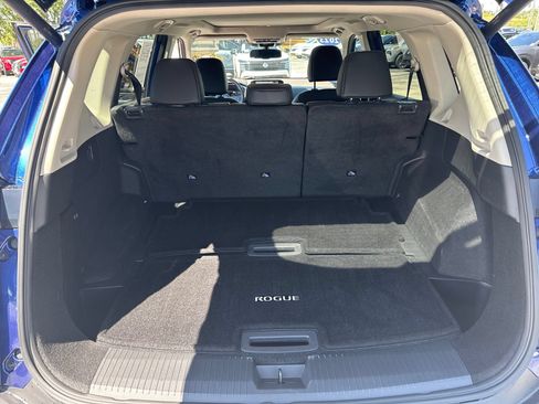 Certified 2023 Nissan Rogue SL w/ SL Premium Package FWD image 31