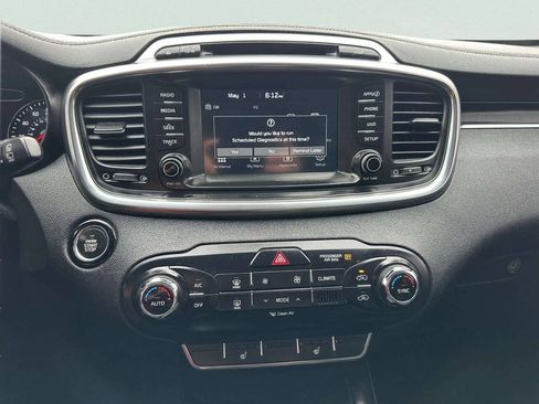 Used 2017 Kia Sorento EX AWD/4WD image 30