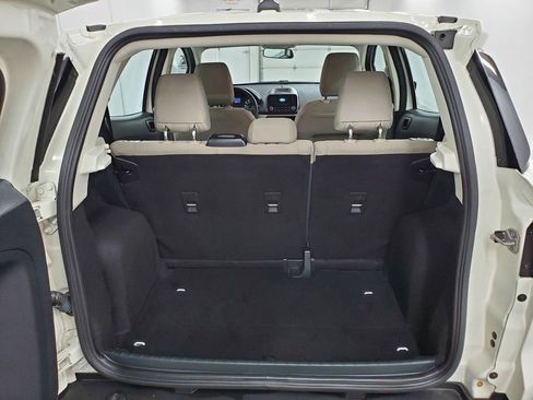 Used 2021 Ford EcoSport S image 21