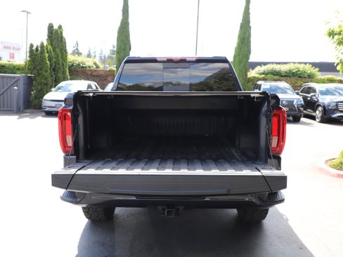 Used 2022 GMC Sierra 1500 AT4X AWD/4WD image 11