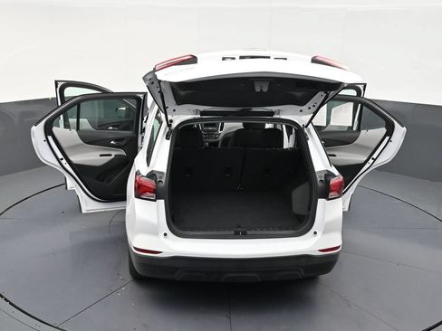 Used 2024 Chevrolet Equinox LS w/ Driver Confidence II Package FWD image 32