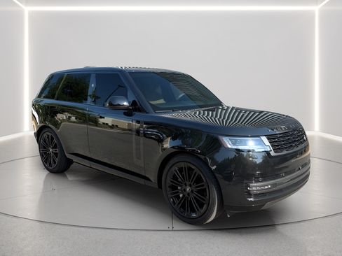 Certified 2025 Land Rover Range Rover SE AWD/4WD image 7